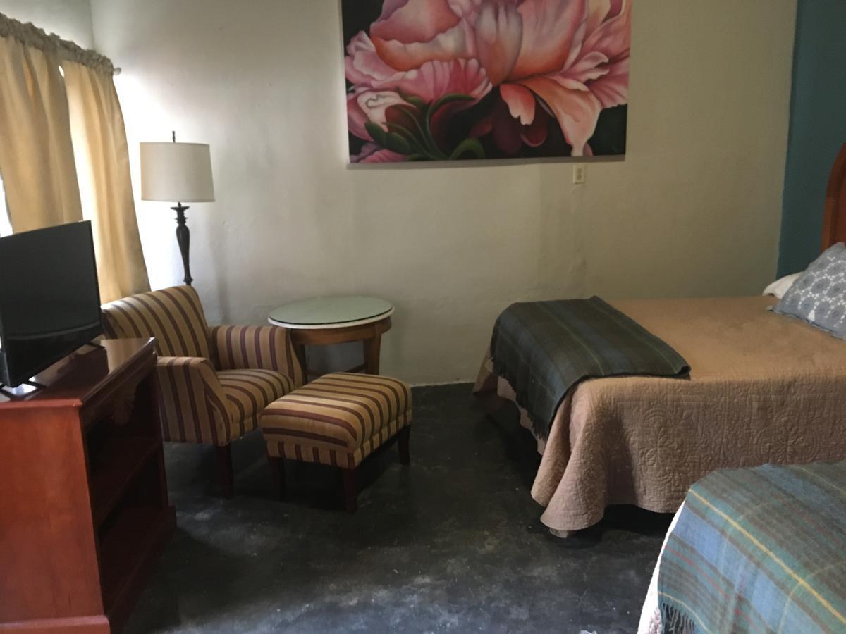 Hostal Dona Carlota Hotel Cuatrociénegas de Carranza Esterno foto